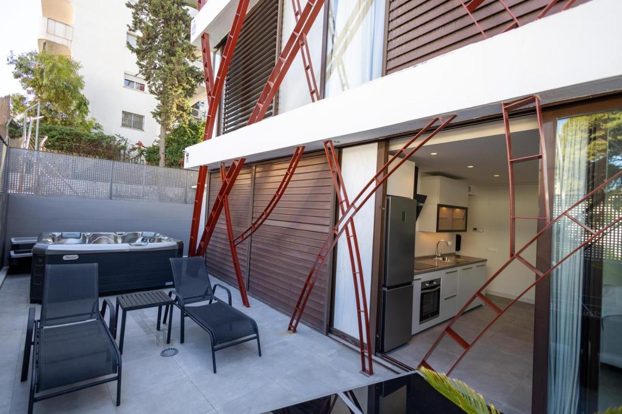 Nogalera Quintessence Apartment With Private Parking By Namaste Elite Torremolinos Exterior foto